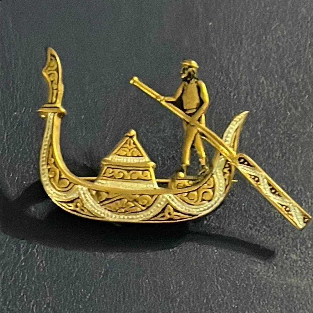 Vintage Damascene Toledo gold V enetian gondolier with paddle brooch Spain
